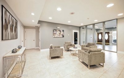 1795LakeCookRoad 60932 9