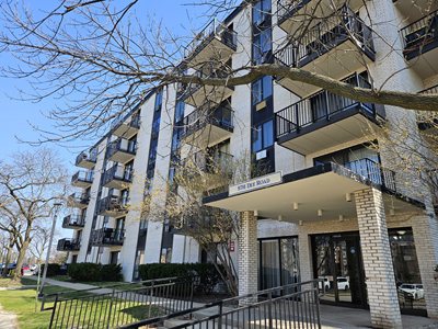 9701 North Dee Road #6m, Niles, IL 60714