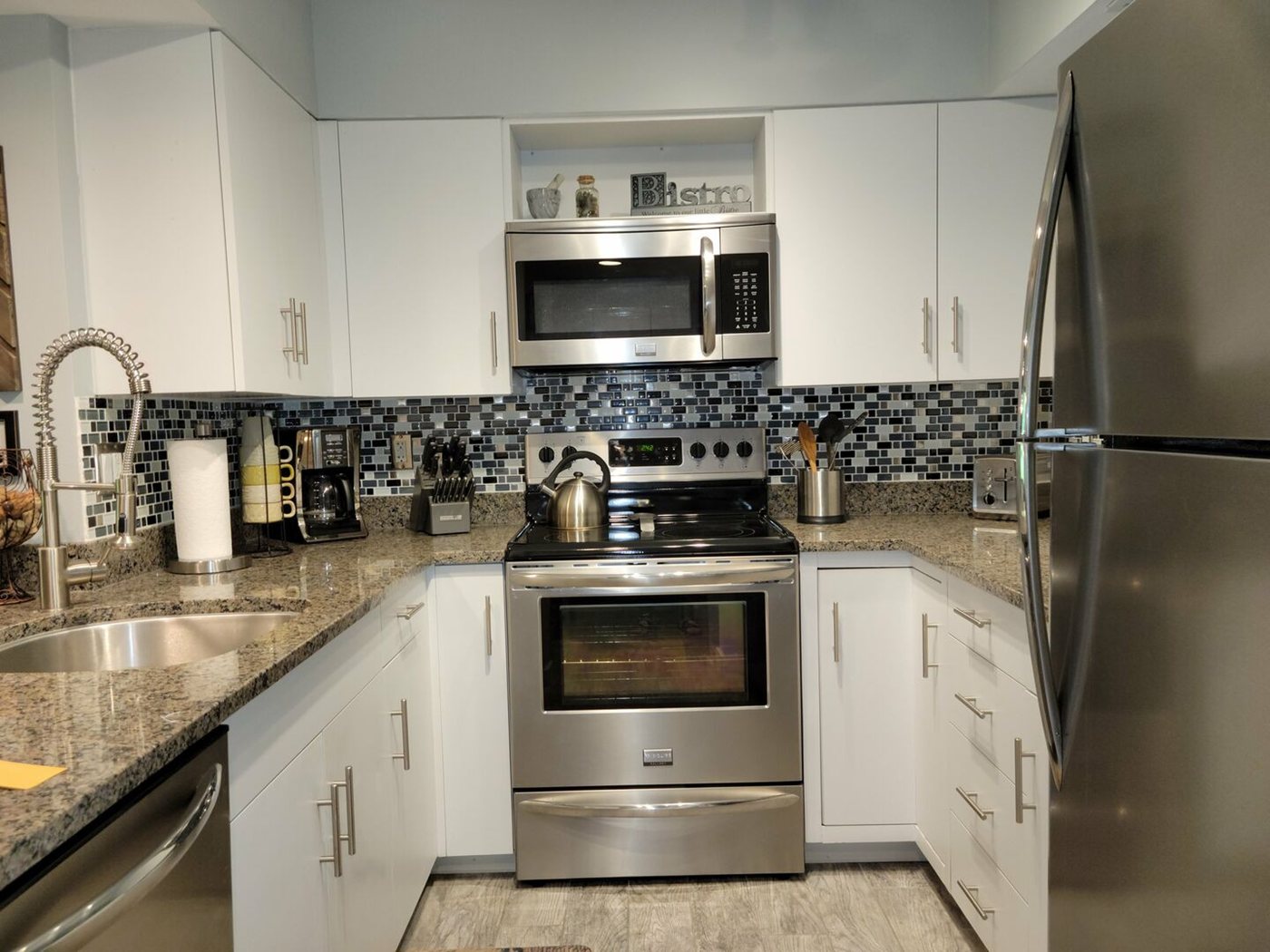 C11LongBayPointDr 63029 16