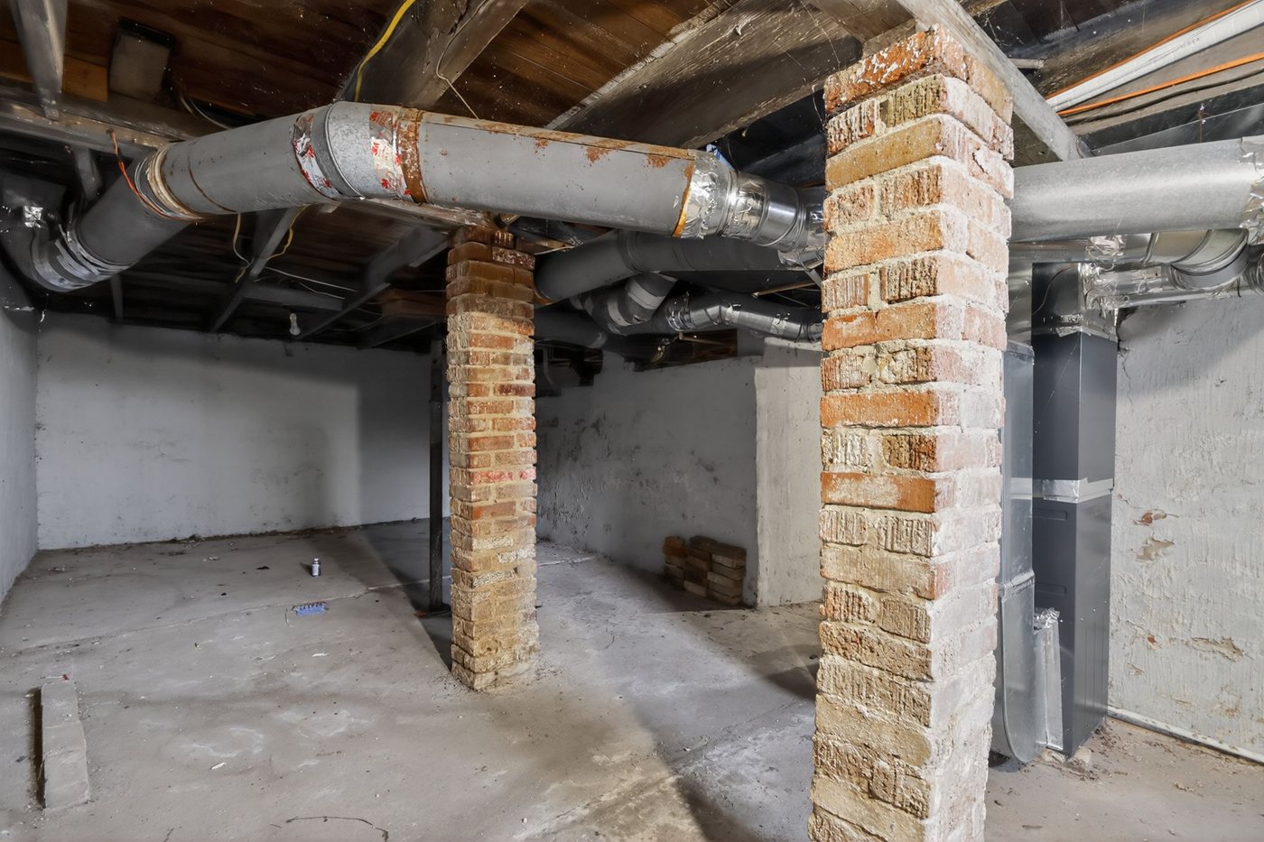 29 1622 E Cornell Ave Springfield IL 62703 Others IMG 6389