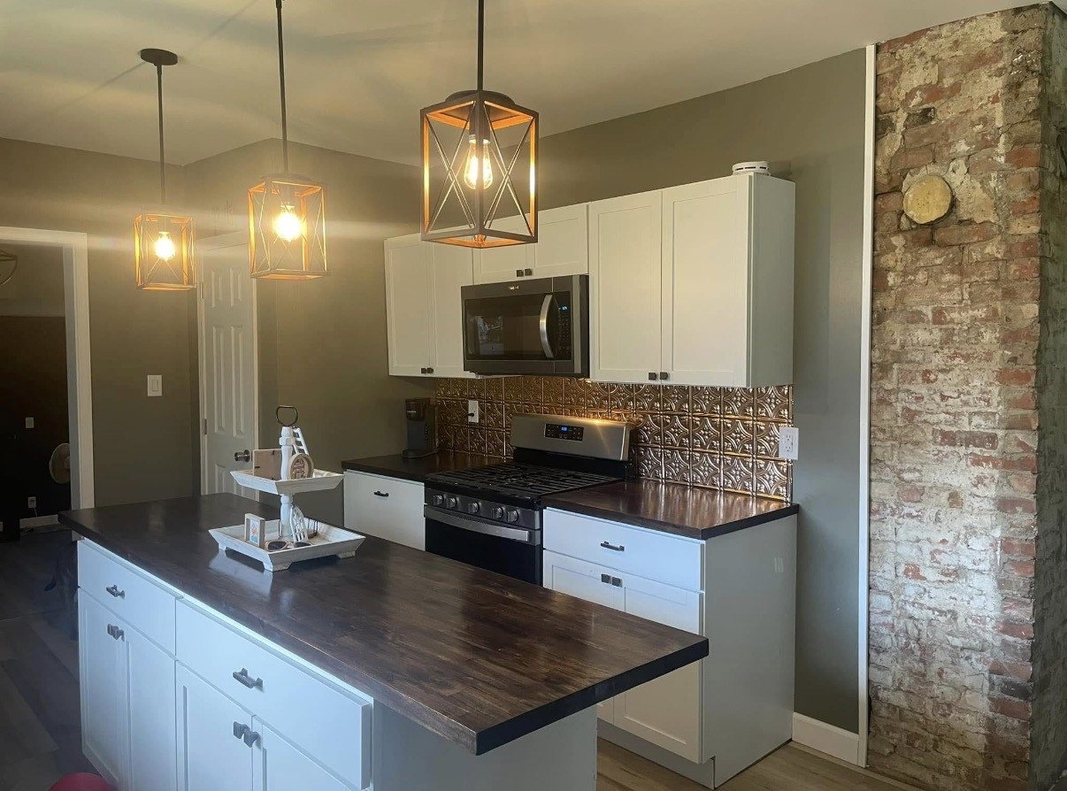 2305N1025thSt 67671 6