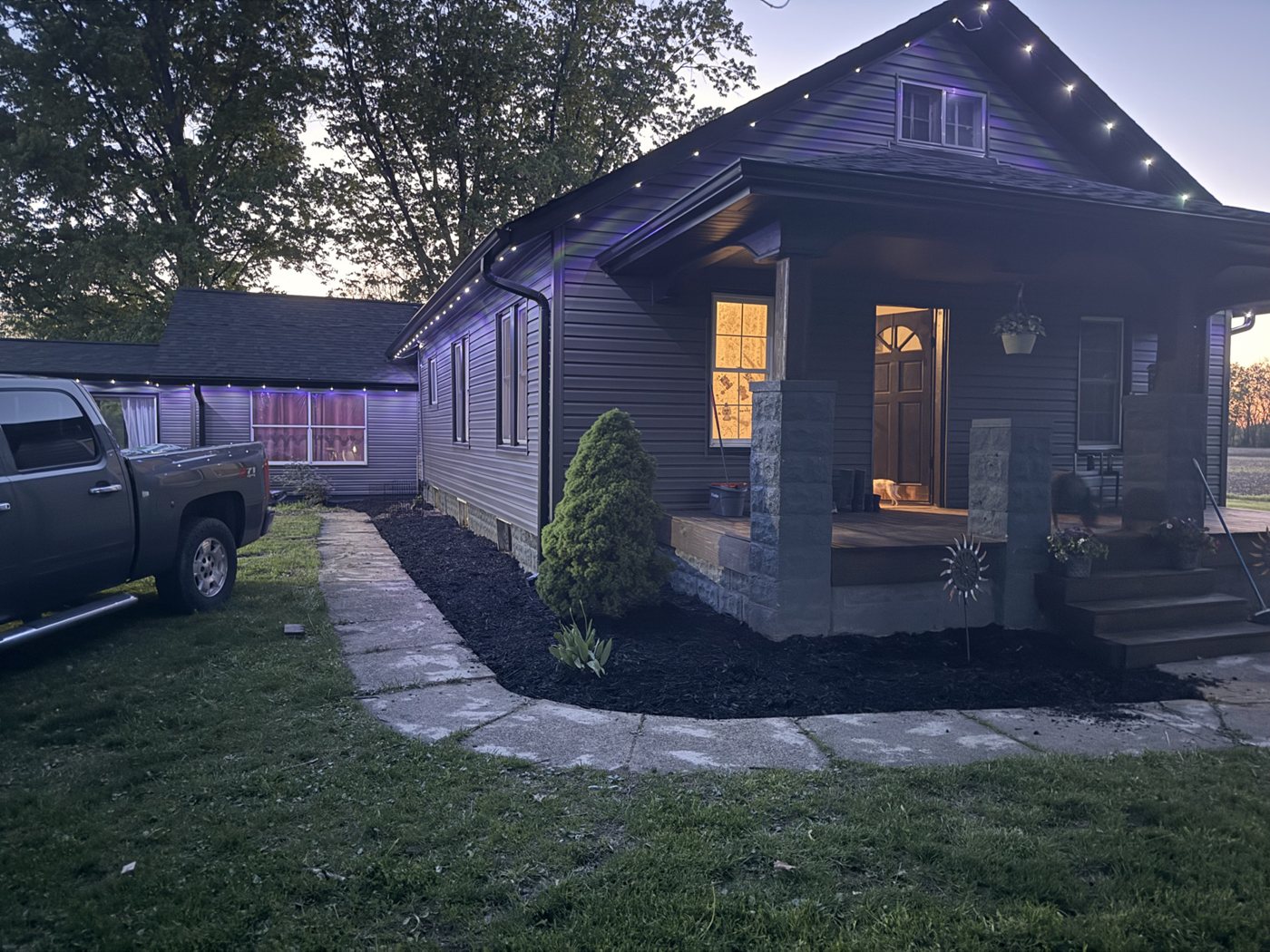 2305N1025thSt 67671 2